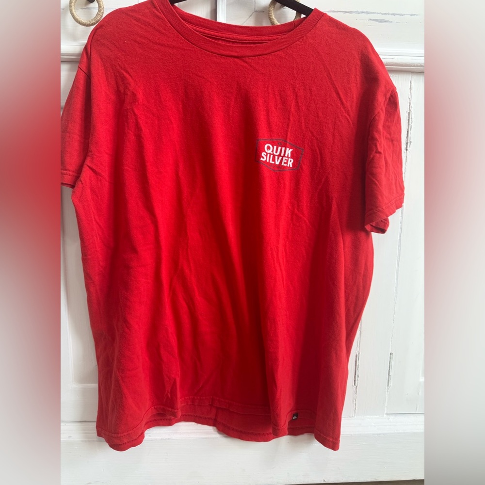 Quiksilver Men's Red T-Shirt, Size Large